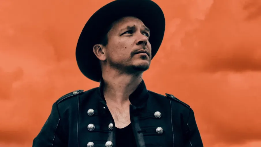 Fredrik Furu spelar i Bråns byarhus