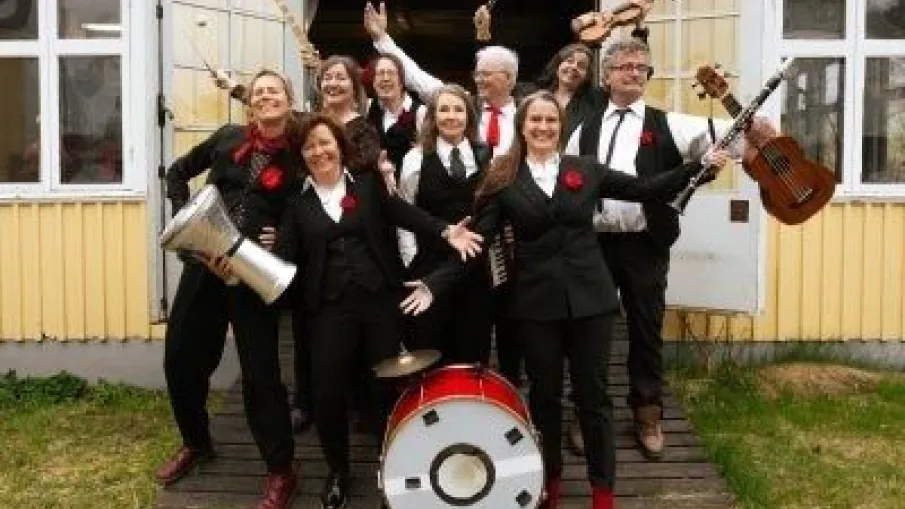  Musiksöndag - Mullin Mallin Band på Kullar & Klang