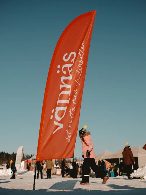 Vännäs platsvarumärkesflagga under Rally VM